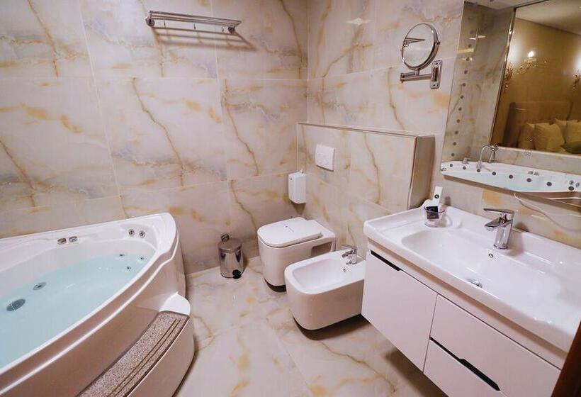 Fotos del hotel Albanopolis:  11