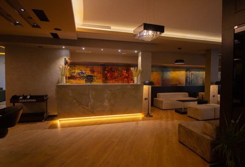 Fotos del hotel Albanopolis:  8