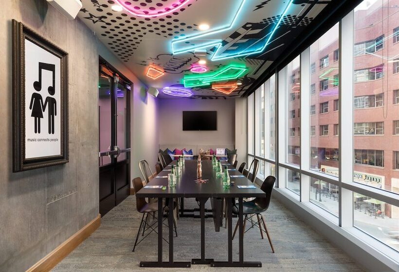 Fotos del hotel Moxy Boston Downtown:  7