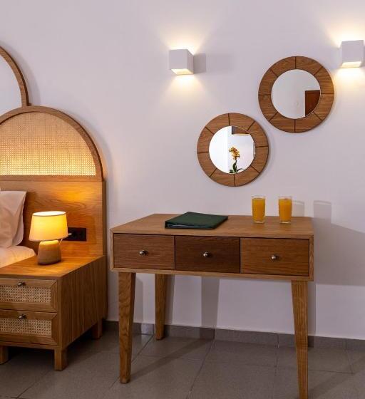 Fotos del hotel Delfina Art:  25