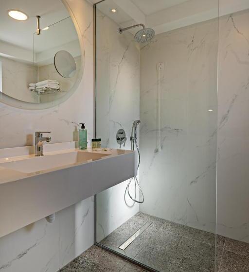 Fotos del hotel Delfina Art:  23