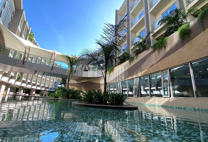 Radisson Blu  & Residence Nairobi Arboretum