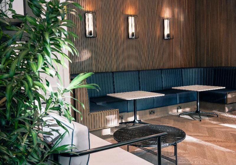 Fotos del hotel Page8, Page S:  8