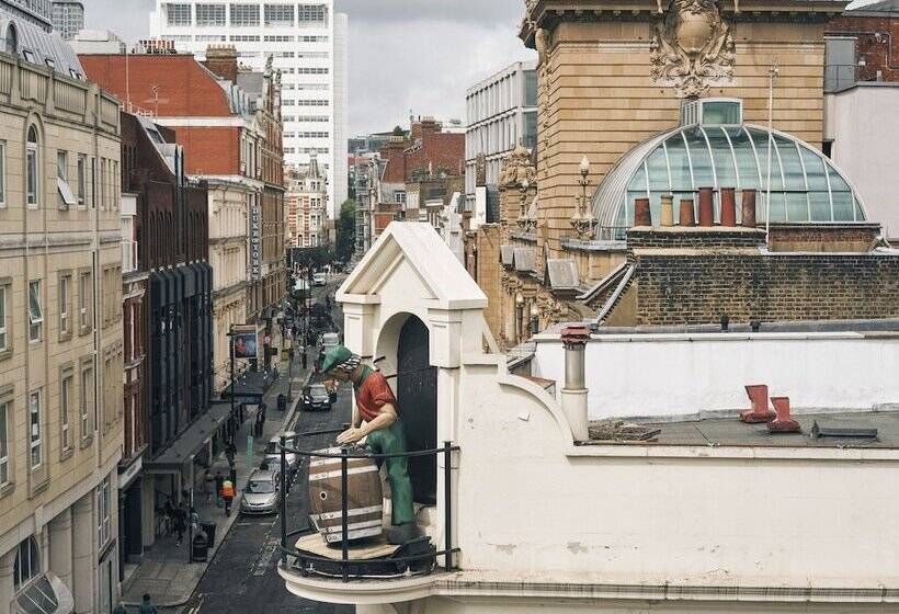 Fotos del hotel Page8, Page S:  22