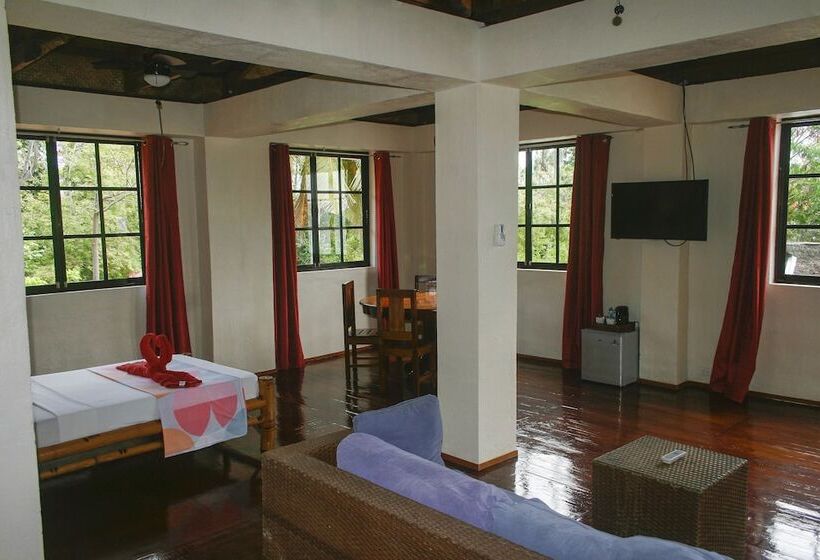 Fotos del hotel Isla Hayahay Beach Resort And Restaurant:  2