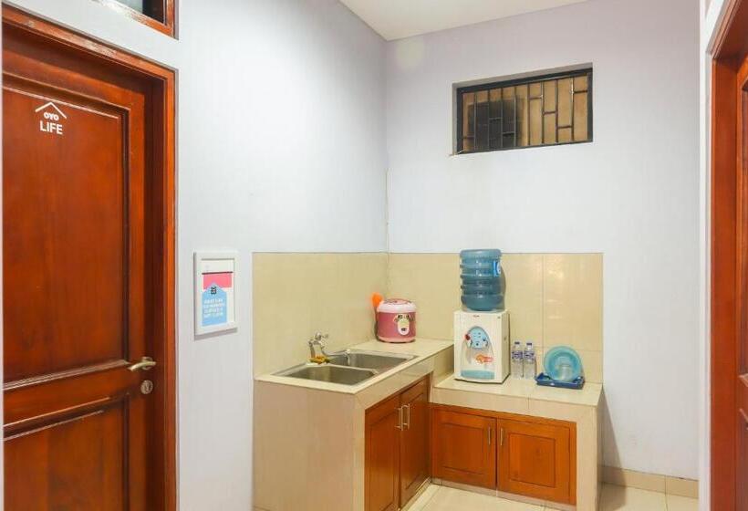 Fotos del hotel Koolkost Syariah @ Duri Kosambi:  11