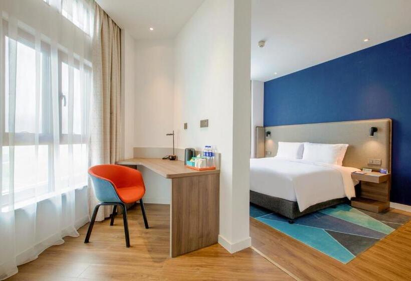 Holiday Inn Express Zhangjiagang Free Trade Zone, An Ihg