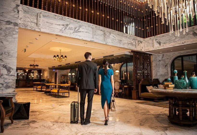 Peridot Grand  & Spa By Aira