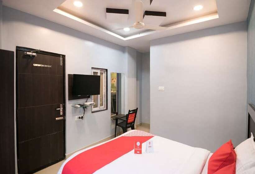 Fotos del hotel Oyo 10811 Sri Sairam Residency:  20