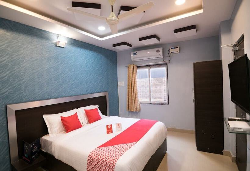 Fotos del hotel Oyo 10811 Sri Sairam Residency:  14