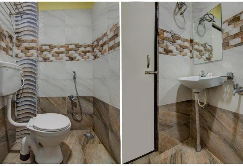 Fotos del hotel Oyo 10811 Sri Sairam Residency:  3