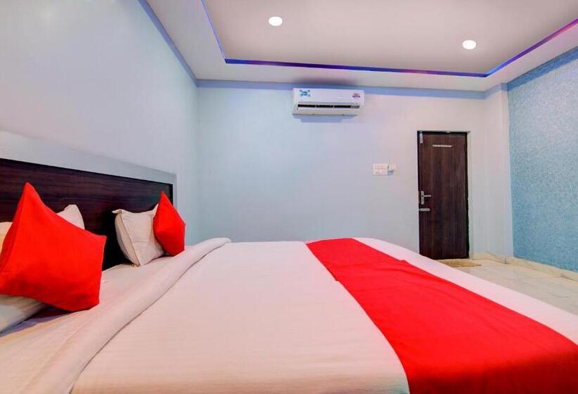 Fotos del hotel Oyo 10811 Sri Sairam Residency:  6