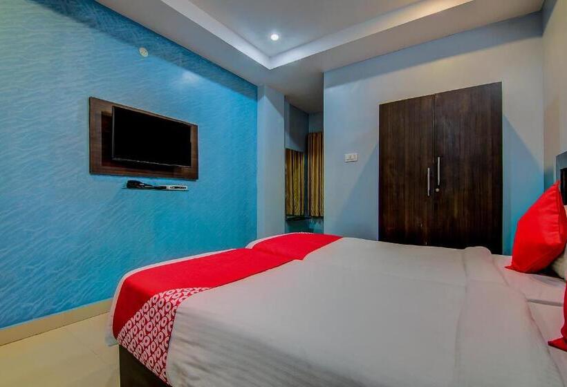 Fotos del hotel Oyo 10811 Sri Sairam Residency:  8