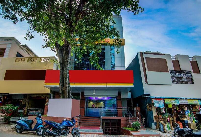 Oyo 10811 Sri Sairam Residency