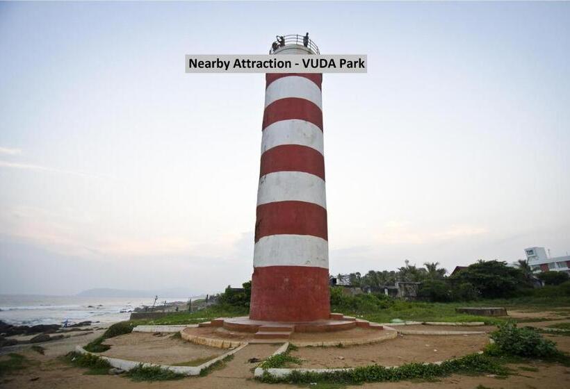 Fotos del hotel Oyo 10811 Sri Sairam Residency:  16