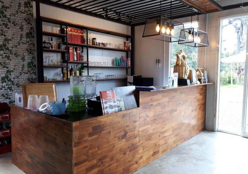 Fotos del hotel Pool House Lanska:  5