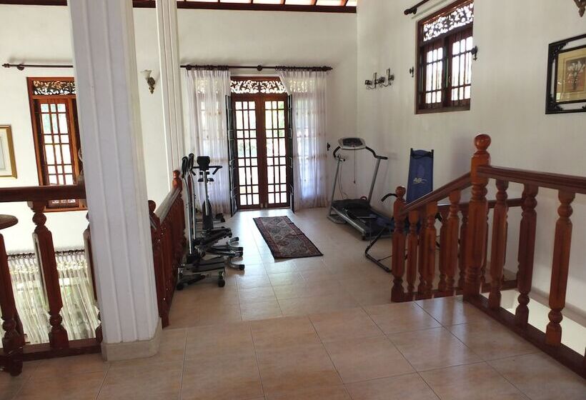 Fotos del hotel Hikka Villa:  7