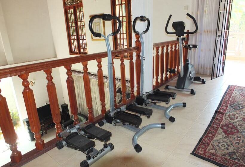 Fotos del hotel Hikka Villa:  8