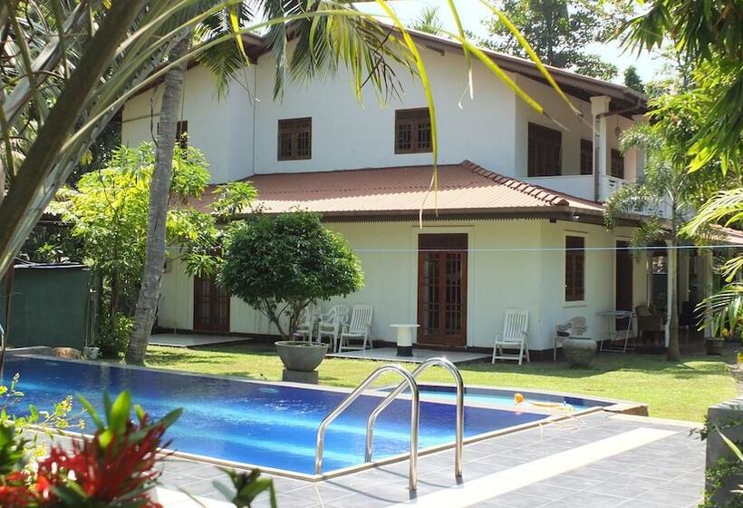 Fotos del hotel Hikka Villa:  11