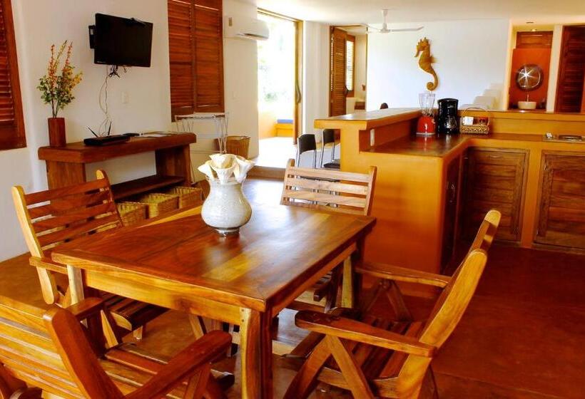 Fotos del hotel Punta Arena Surf Suites:  10