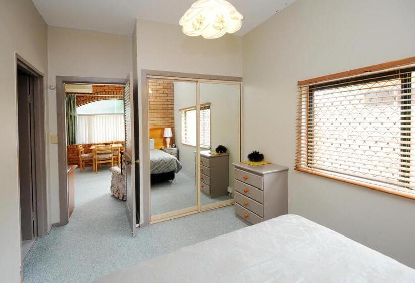 Fotos del hotel The Tahitian Holiday Apartments:  18