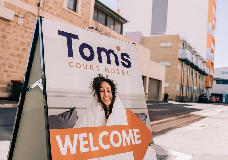 Fotos del hotel Tom S Court:  20