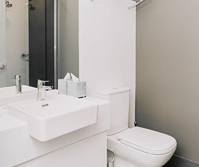 Fotos del hotel Tom S Court:  3