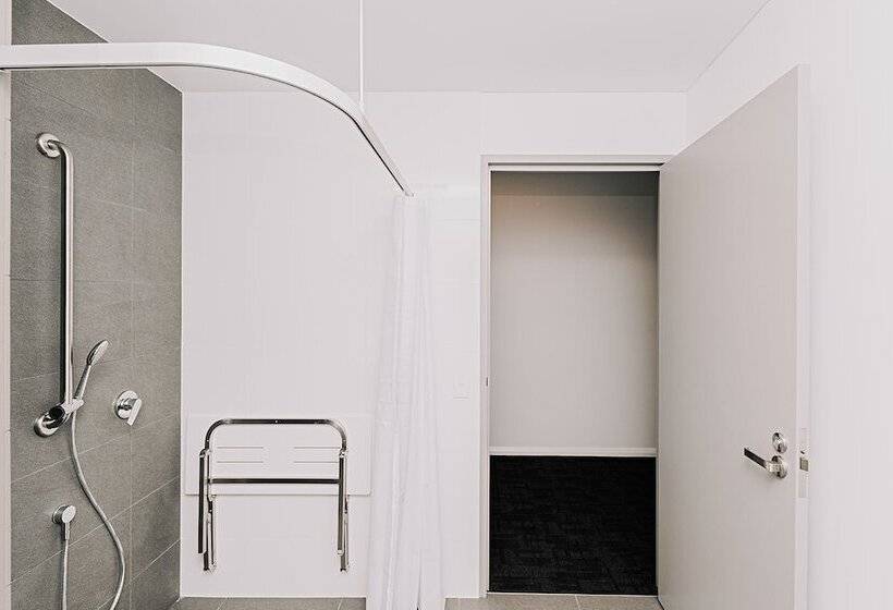 Fotos del hotel Tom S Court:  22