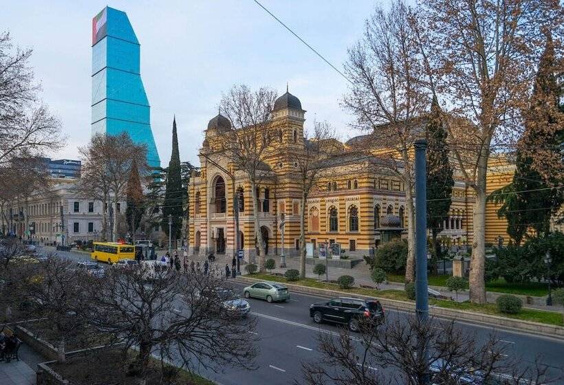 Fotos del hotel Tiflis Opera Apart:  4