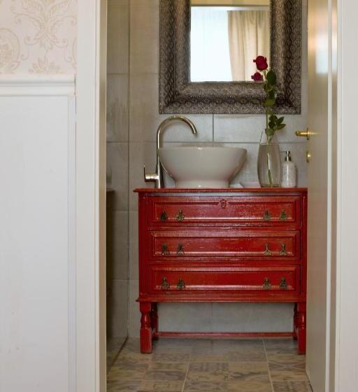 Fotos del hotel Mama's And Papa's Luxury Rooms:  2