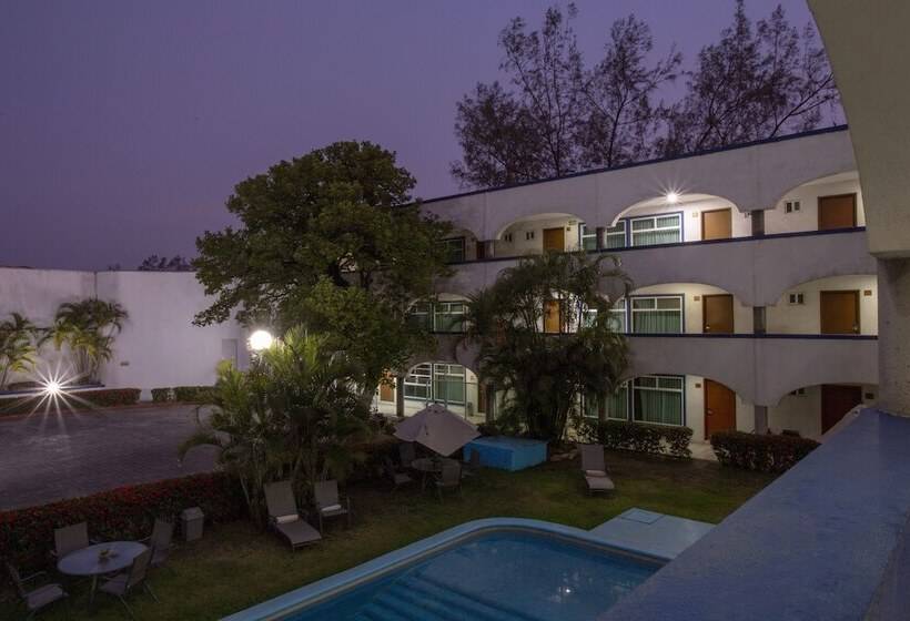 Fotos del hotel Arcos Aeropuerto:  21