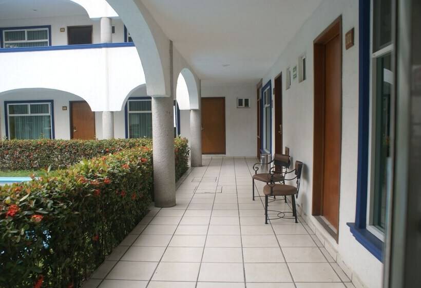 Fotos del hotel Arcos Aeropuerto:  8