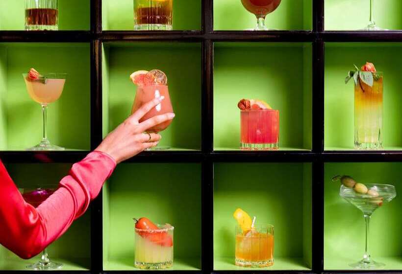 Crockfords Las Vegas, Lxr S & Resorts At Resorts World