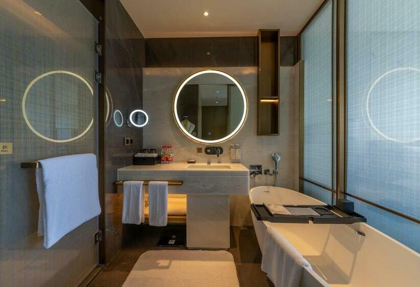 Fotos del hotel Hualuxe Xi'an Chanba, An Ihg:  18