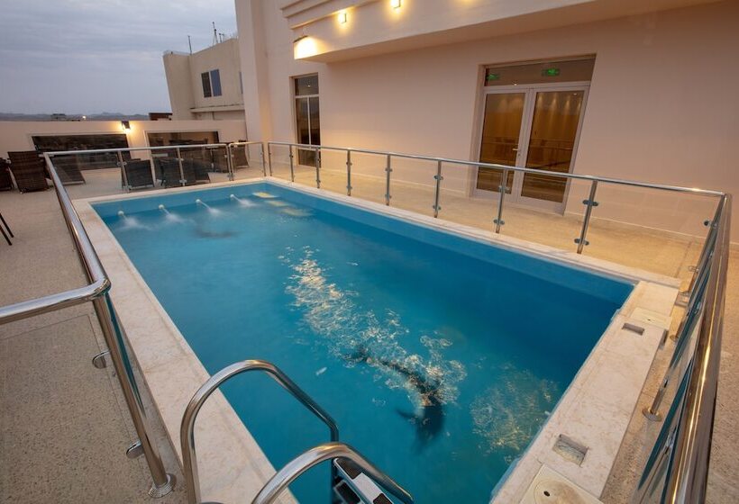 Fotos del hotel Seasons Park:  10