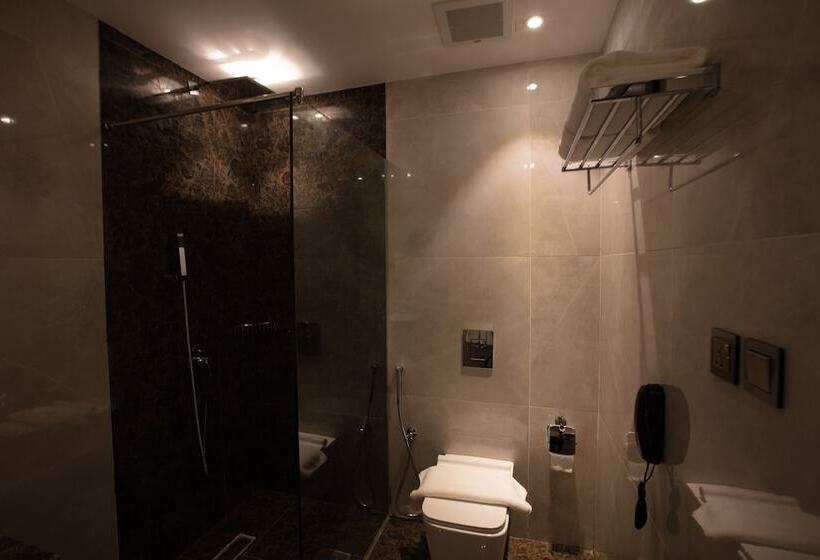 Fotos del hotel Seasons Park:  7