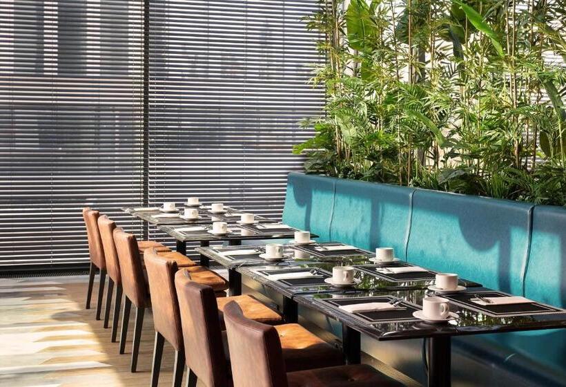 Fotos del hotel Four Points By Sheraton Istanbul Kagithane:  23