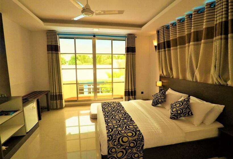 Fotos del hotel Beach Home Kelaa:  13