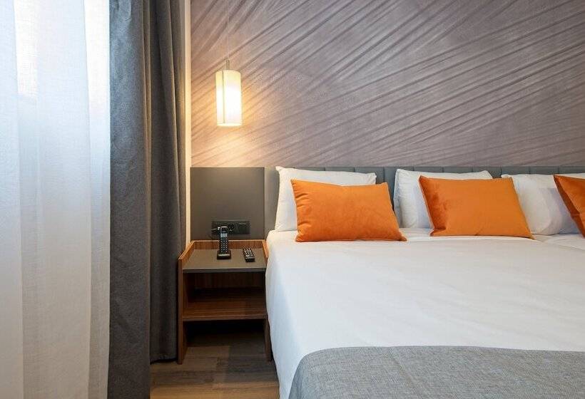 Fotos del hotel Dwo Yuste Alcalá:  15