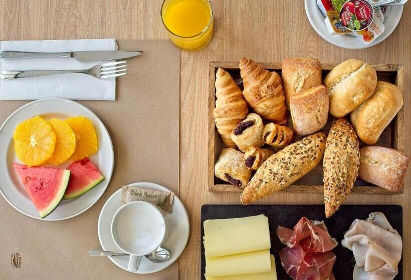 Fotos del hotel Dwo Yuste Alcalá:  20