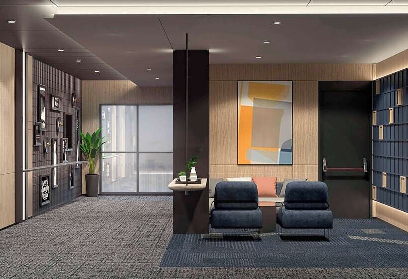 Fotos del hotel Ibis Surabaya Tidar:  4