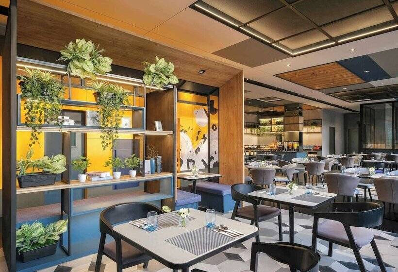 Fotos del hotel Ibis Surabaya Tidar:  10