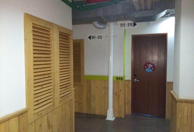 Fotos del hotel Maxonehotels.com At Kramat:  3