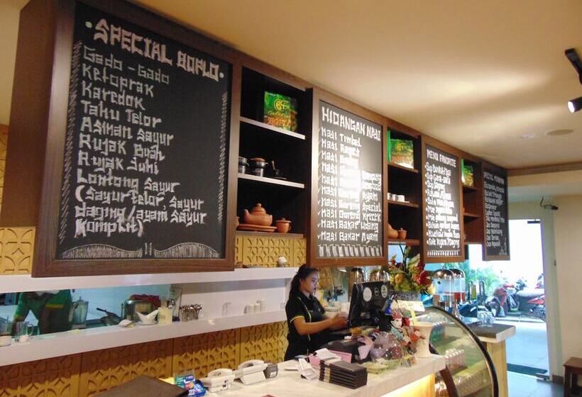 Fotos del hotel Maxonehotels.com At Kramat:  5