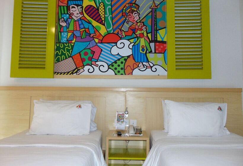 Fotos del hotel Maxonehotels.com At Kramat:  18