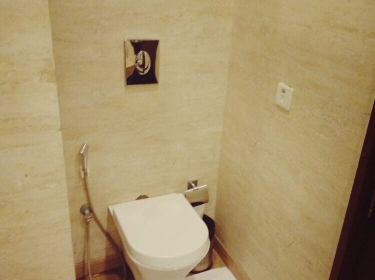 Fotos del hotel Stately Suites Nh 8:  10