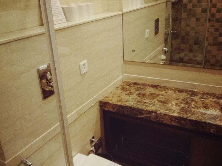 Fotos del hotel Stately Suites Nh 8:  8