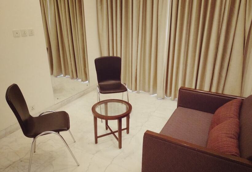 Fotos del hotel Stately Suites Nh 8:  22