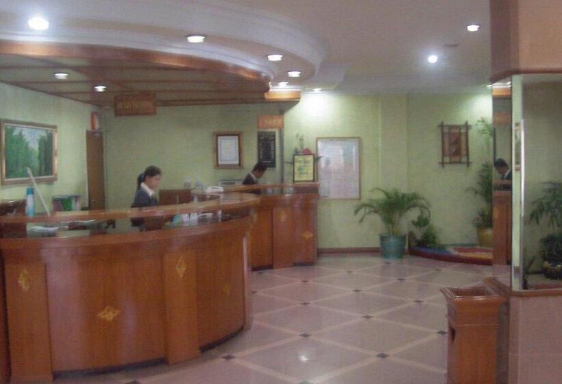 Fotos del hotel Puri Jaya:  3