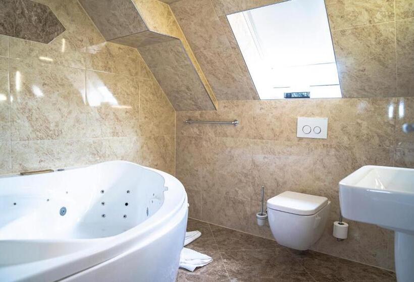 Fotos del hotel Alpha & Omega:  4